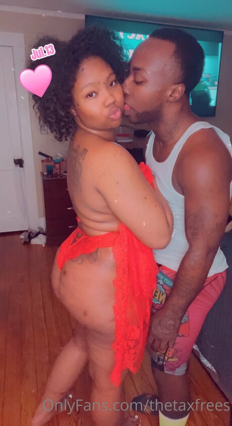 Photo nue de fuite OnlyFans de Thetaxfrees