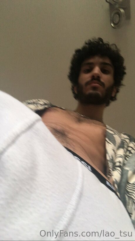 Photo nue de fuite OnlyFans de Lao Tsu