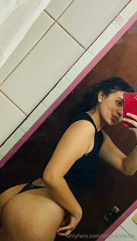 Photo nue de fuite OnlyFans de Lolamendezzz