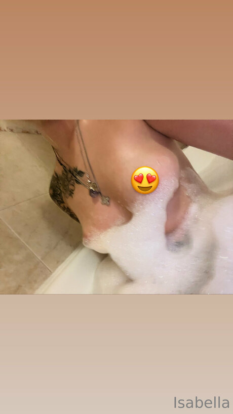 Isabellaa12