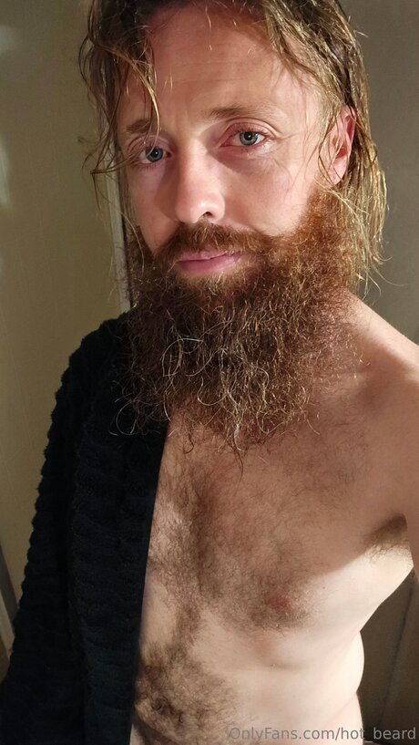 Photo nue de fuite OnlyFans de Hot Beard