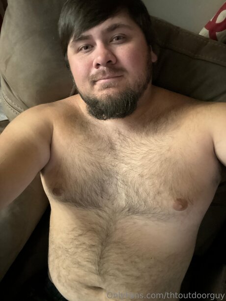Photo nue de fuite OnlyFans de Thtoutdoorguy