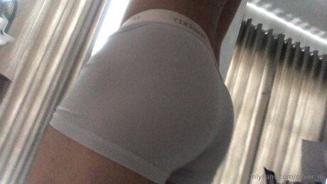 Photo nue de fuite OnlyFans de Oliver Nl