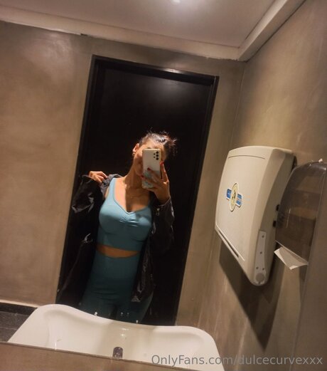 Photo nue de fuite OnlyFans de Dulcecurvexxx