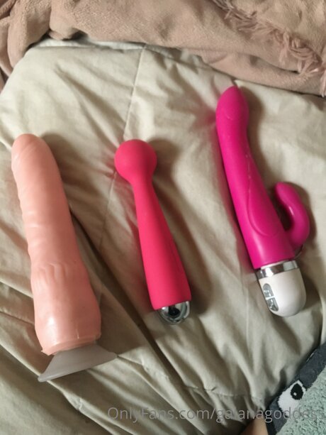 Photo nue de fuite OnlyFans de Galanagoddess