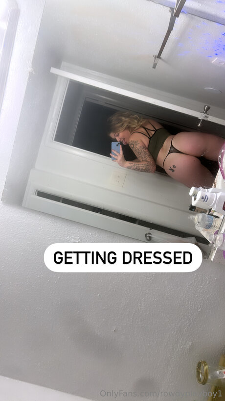Photo nue de fuite OnlyFans de Rowdyplayboy1