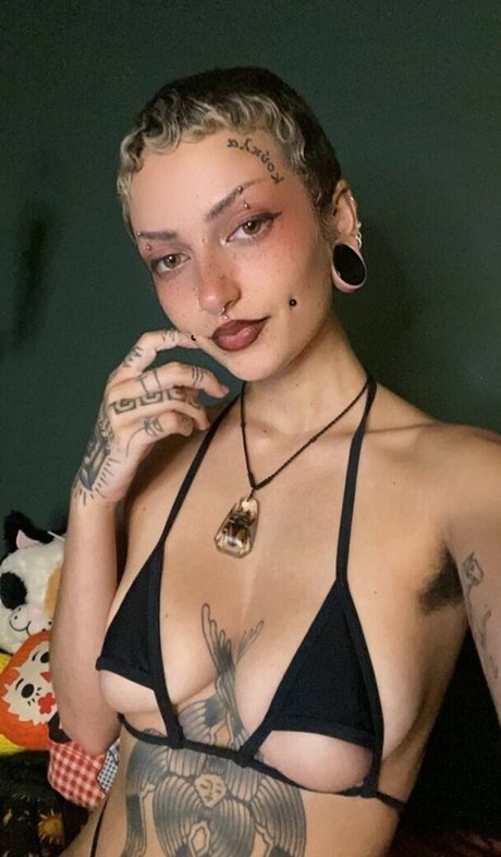 Photo nue de fuite OnlyFans de Lovepotion