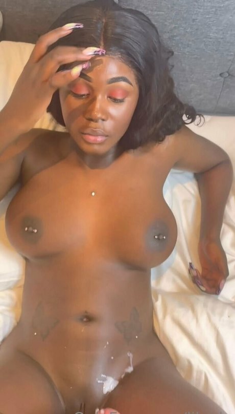 Photo nue de fuite OnlyFans de Lilgolo