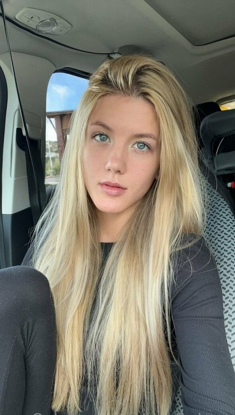 Photo nue de fuite OnlyFans de Serenamiddleton