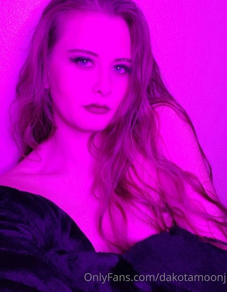Photo nue de fuite OnlyFans de Dakotamoonj