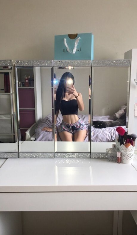 Photo nue de fuite OnlyFans de Mayroon Kawash