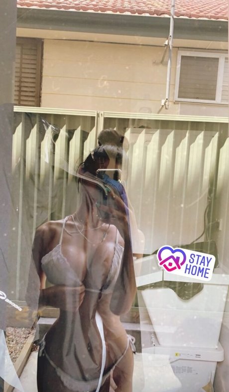 Photo nue de fuite OnlyFans de Mayroon Kawash