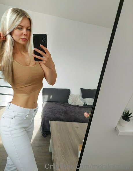 Photo nue de fuite OnlyFans de Monikamohr