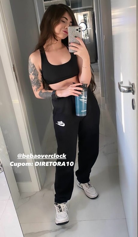 Photo nue de fuite OnlyFans de Nicole Diretora
