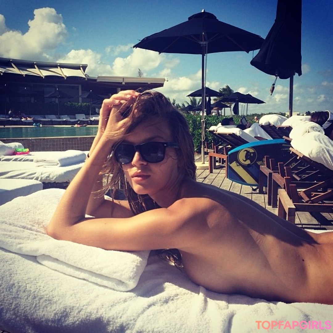 Photo nue de fuite OnlyFans de Josephine Skriver #1191