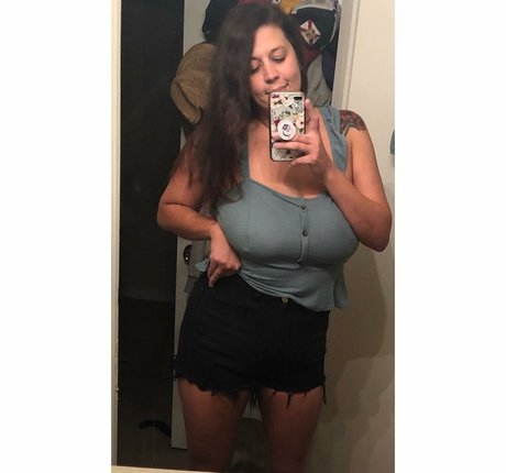 Tallnerdywoman