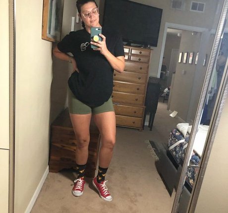 Tallnerdywoman
