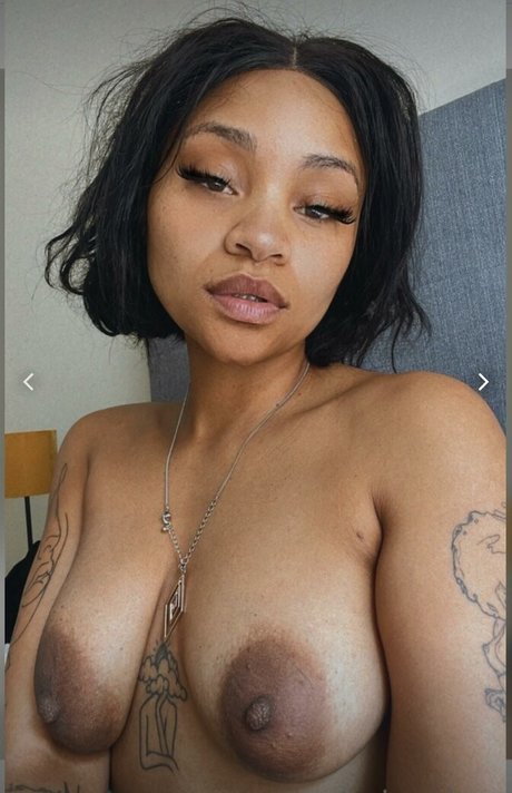 Photo nue de fuite OnlyFans de Arrie Cakes