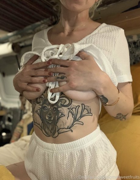 Photo nue de fuite OnlyFans de Somesweetfruits
