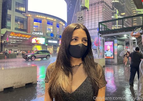 Photo nue de fuite OnlyFans de Rainnyday