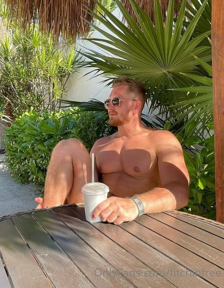 Photo nue de fuite OnlyFans de Fitshinfree