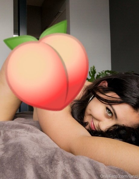 Photo nue de fuite OnlyFans de Lanzii