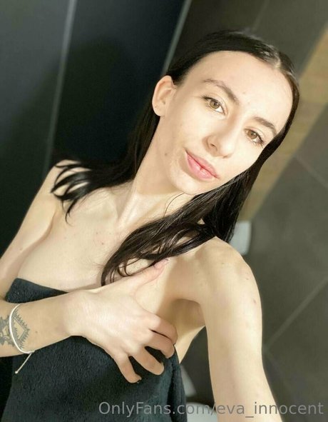 Photo nue de fuite OnlyFans de Evainnocent