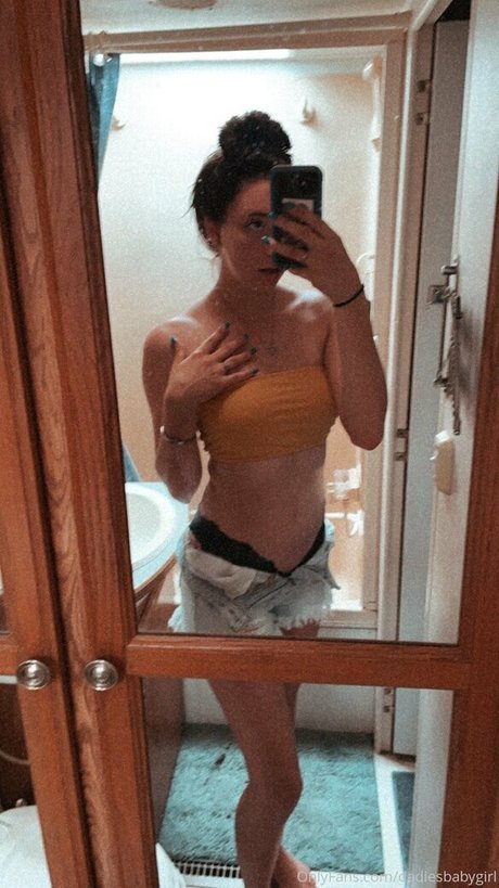 Photo nue de fuite OnlyFans de Dadiesbabygirl