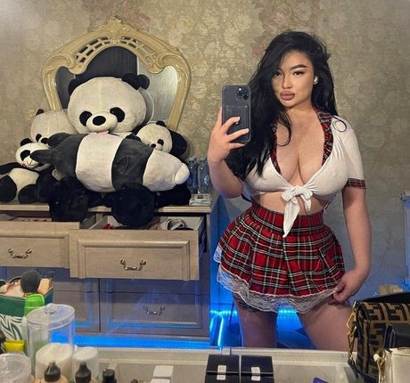 Photo nue de fuite OnlyFans de Dakarimova Zhansaya