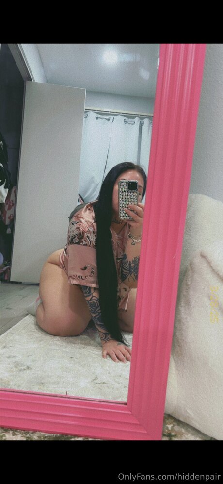 Photo nue de fuite OnlyFans de Hiddenpair