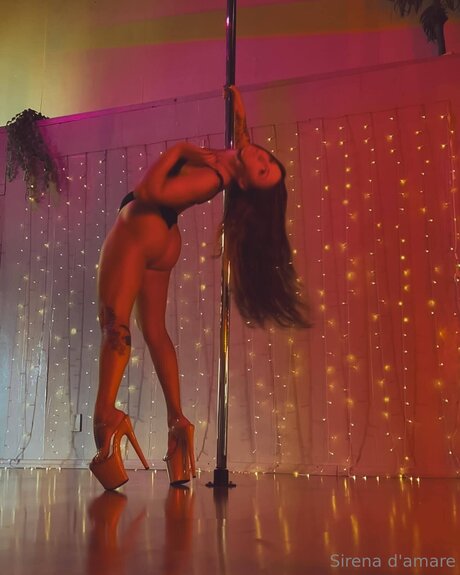 Photo nue de fuite OnlyFans de Sirenadamare