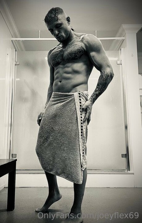 Photo nue de fuite OnlyFans de Joeyflex69
