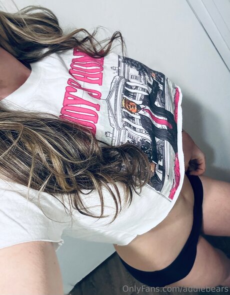 Photo nue de fuite OnlyFans de Addiebears
