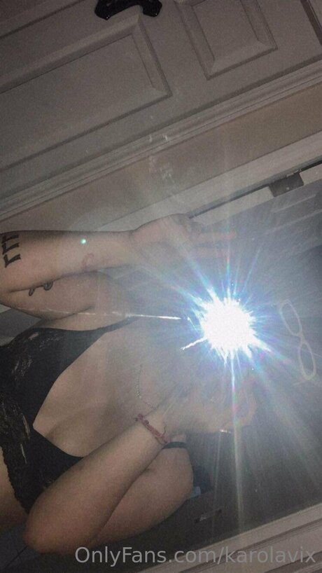 Photo nue de fuite OnlyFans de Karolavix