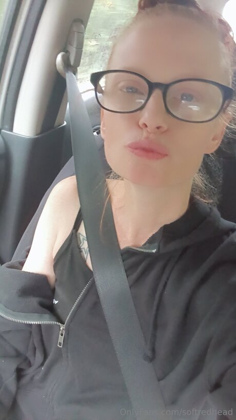 Photo nue de fuite OnlyFans de Softredhead