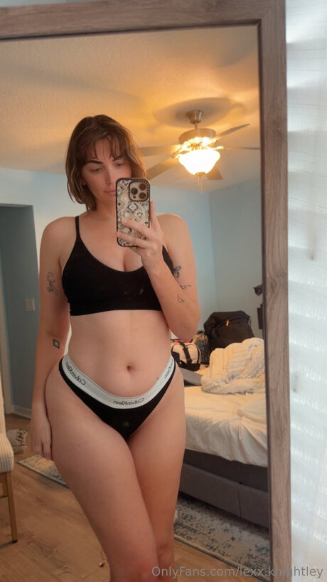 Photo nue de fuite OnlyFans de Lexx Knightley