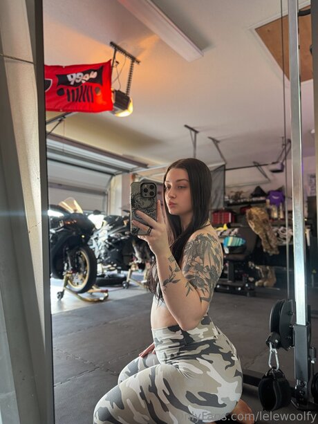 Photo nue de fuite OnlyFans de Lelewoolfy