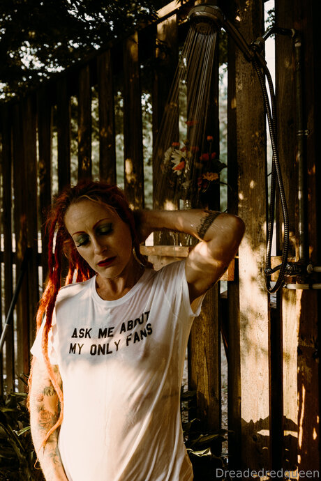 Dreadedredqueen Free