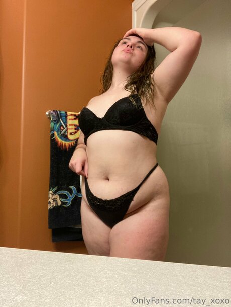 Photo nue de fuite OnlyFans de Tay Xoxo