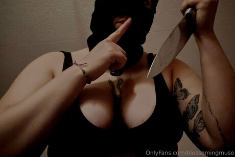 Photo nue de fuite OnlyFans de Blossomingmuse