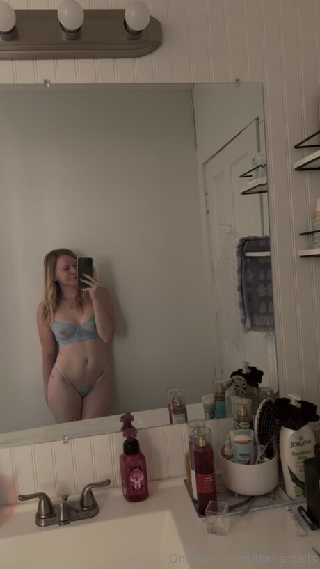 Photo nue de fuite OnlyFans de Lexi Smalls