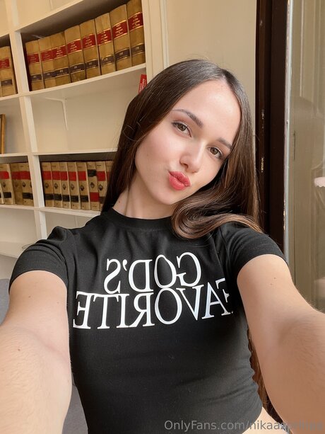 Nikaazorinaa