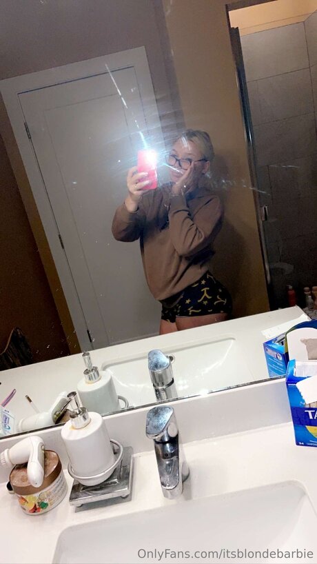 Itsblondebarbie