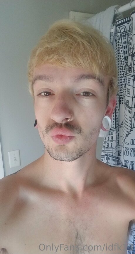 Photo nue de fuite OnlyFans de Idfk13