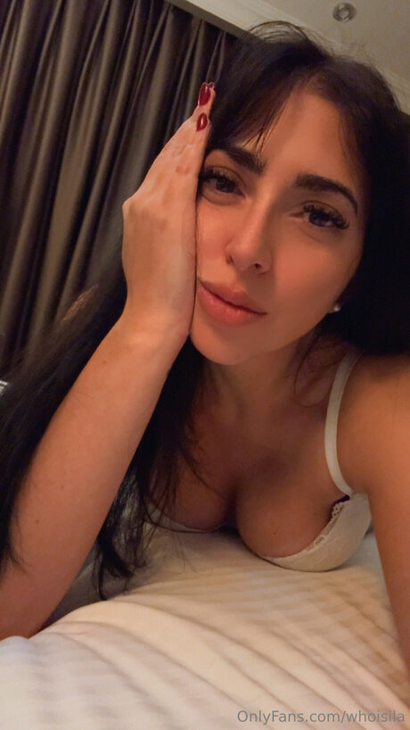 Whoisila