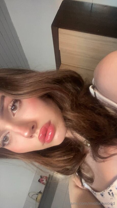 Photo nue de fuite OnlyFans de Molliesworld