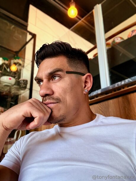 Photo nue de fuite OnlyFans de Tonyfontana