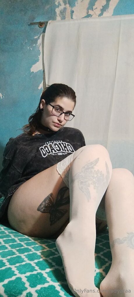 Photo nue de fuite OnlyFans de Ladyaraa