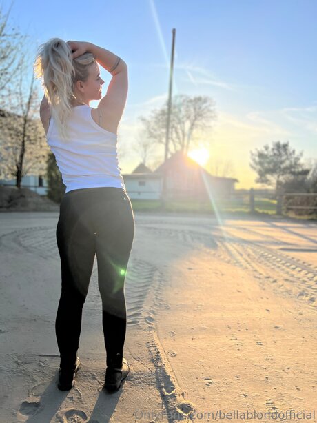 Bellablondofficial