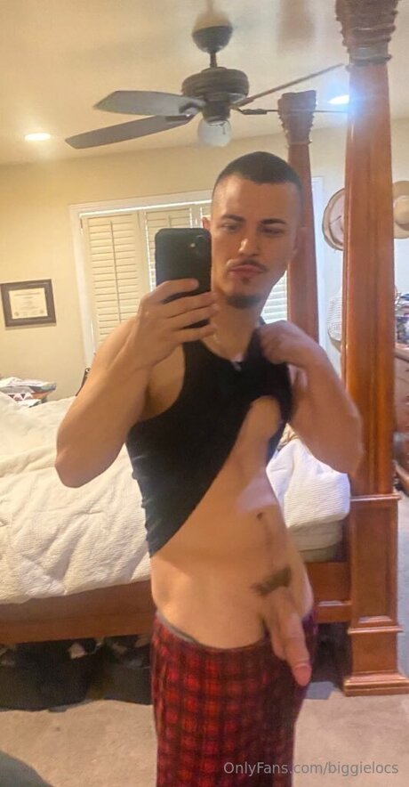 Photo nue de fuite OnlyFans de Biggielocs